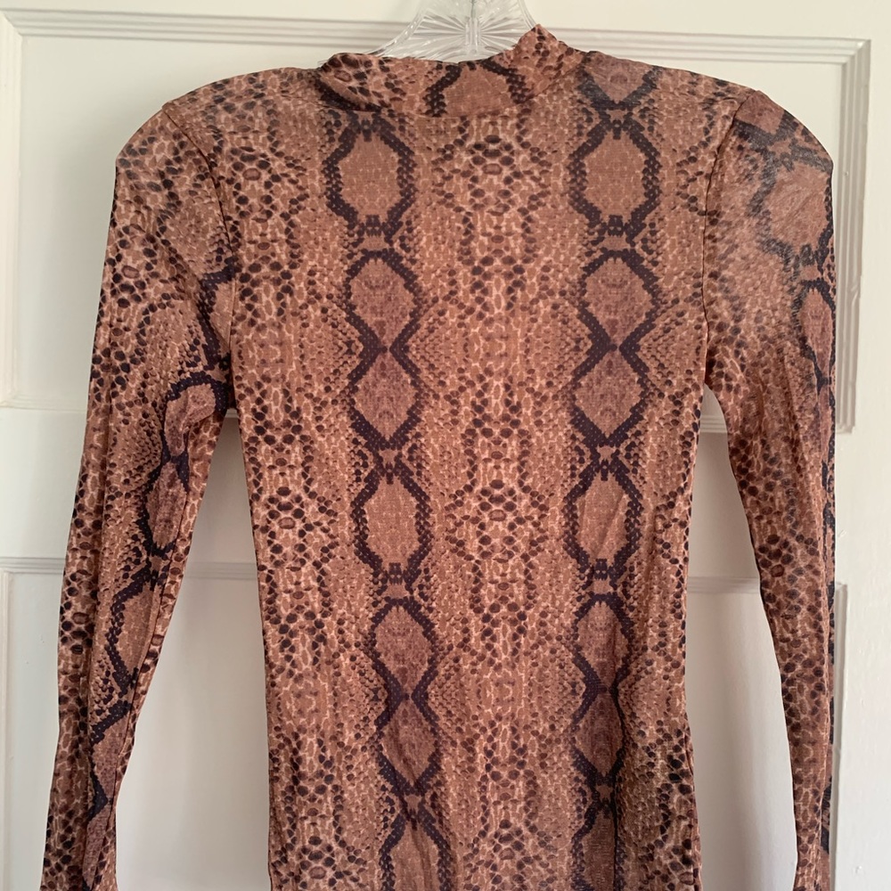 Urban outfitters sheer long sleeve size M